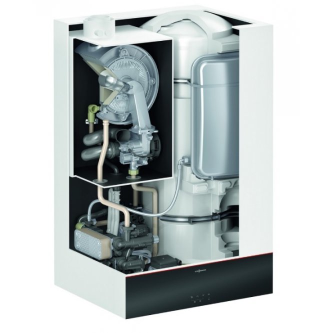 Centrala termica Viessmann Vitodens 111-W 32 cu boiler incorporat de 46 litri, din otel inox, pe gaz cu condensare ,murala, control WiFi + kit evacuare